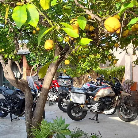 Su Fassoi Bed & Breakfast Càbras